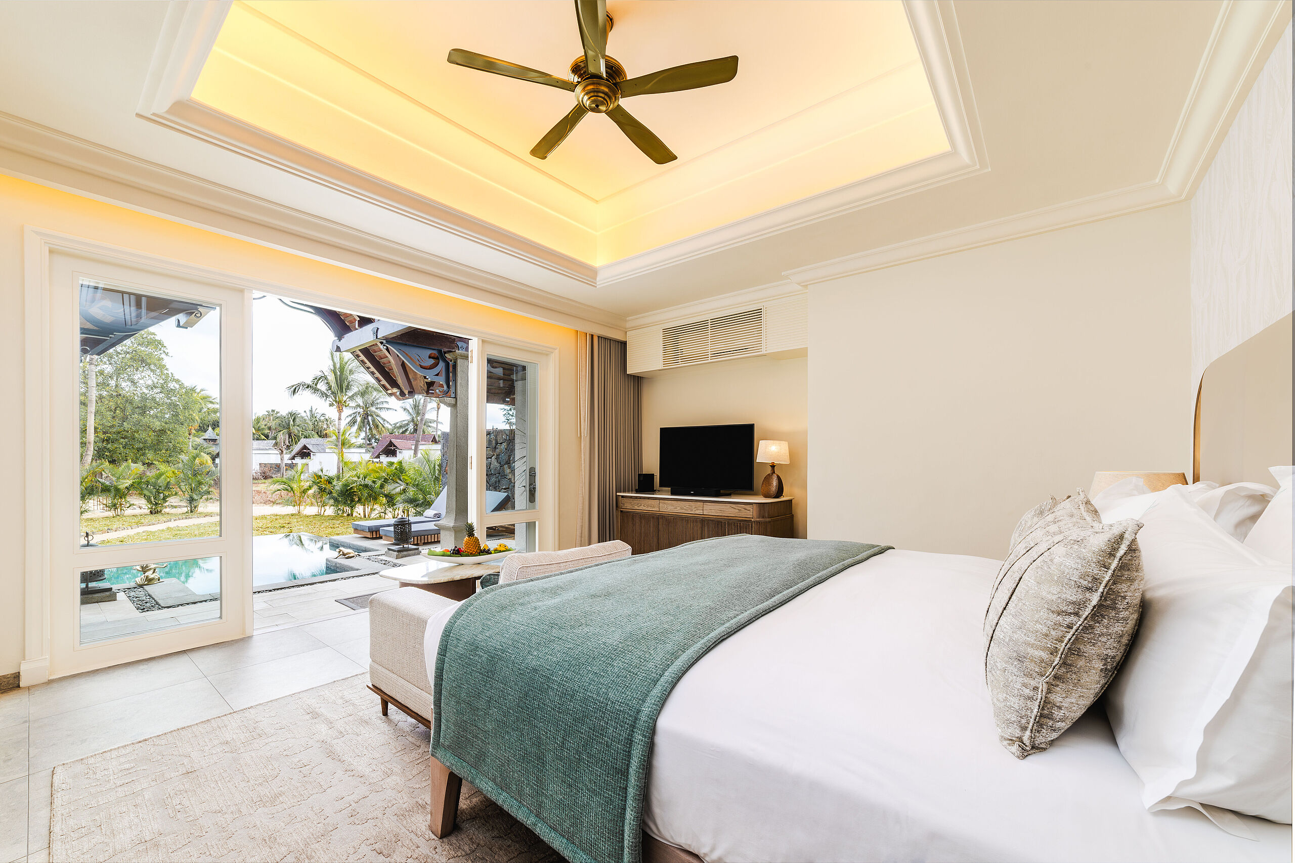 Maradiva Villas Resort & Spa