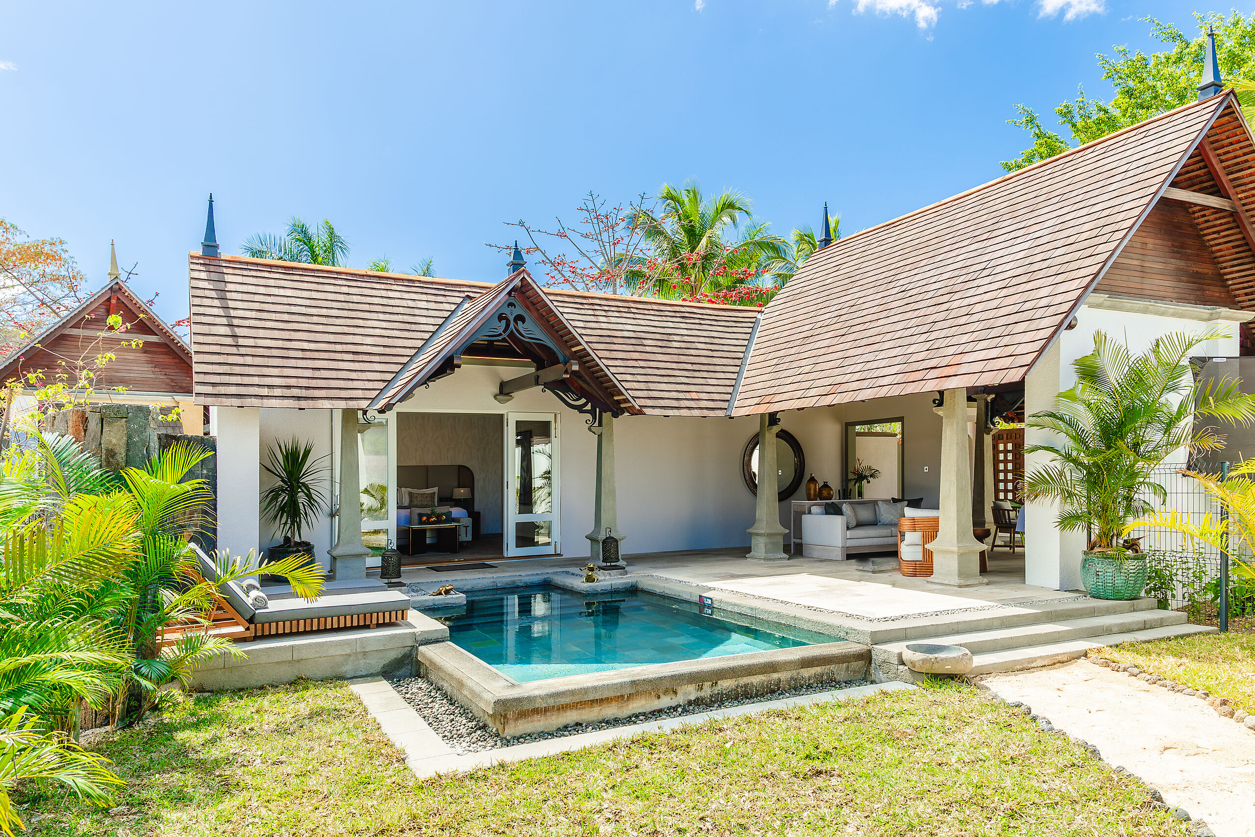 Maradiva Villas Resort & Spa
