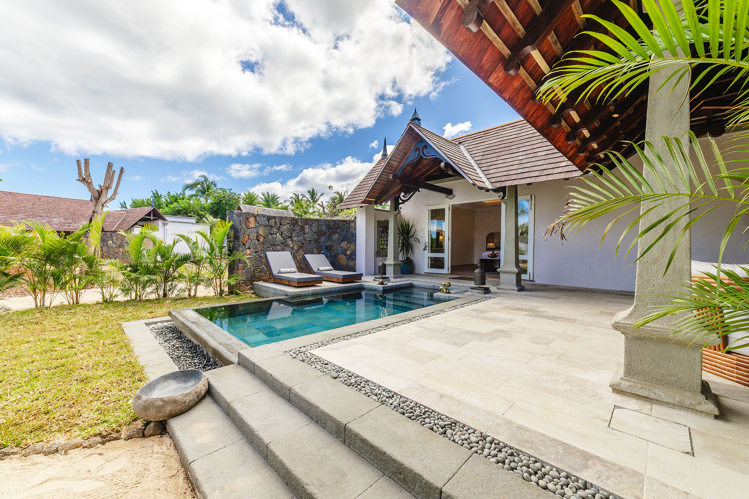 Maradiva Villas Resort & Spa